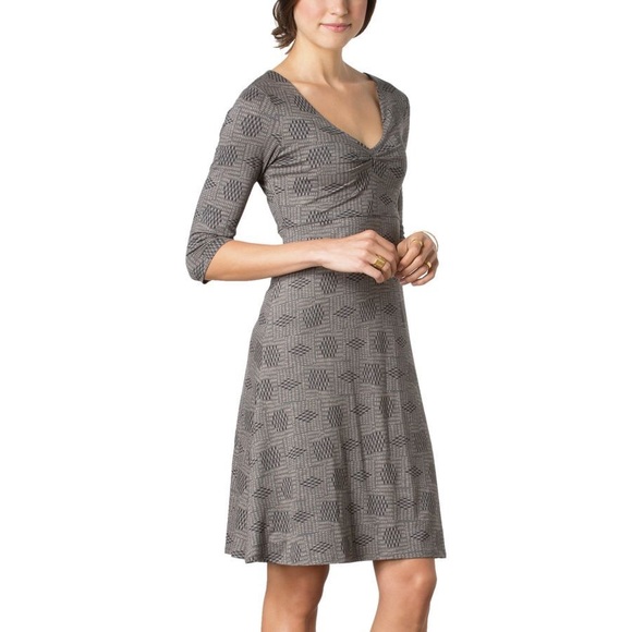 Toad&Co Dresses & Skirts - Toad&Co Rosalinda Dark Graphite Basket Print Dress